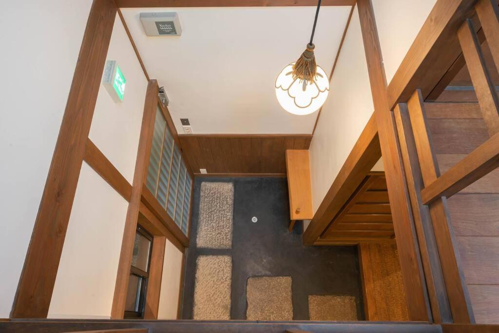 祇園せいじ庵。お風呂が素敵な貸切京町家。Netflix見放題。 Villa Kyoto Bagian luar foto