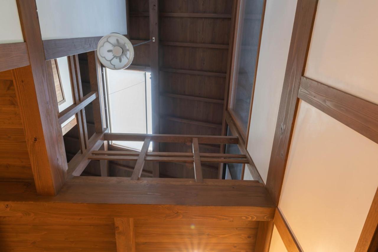 祇園せいじ庵。お風呂が素敵な貸切京町家。Netflix見放題。 Villa Kyoto Bagian luar foto